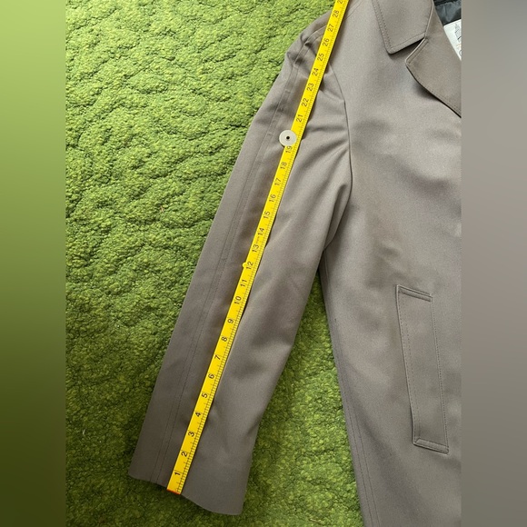 Vintage London Fog Gray-Tan Coat - Picture 11 of 11